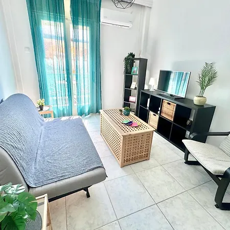 Cyriacus Flat In The Heart Of *