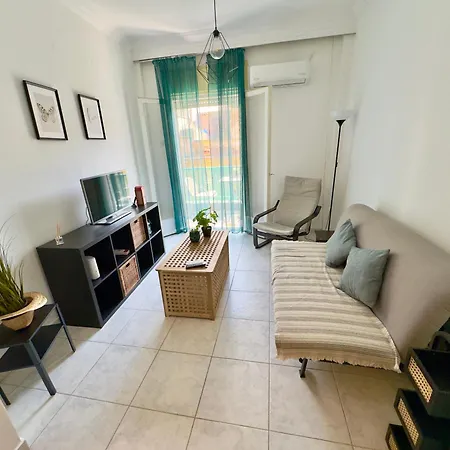 Cyriacus Flat In The Heart Of *