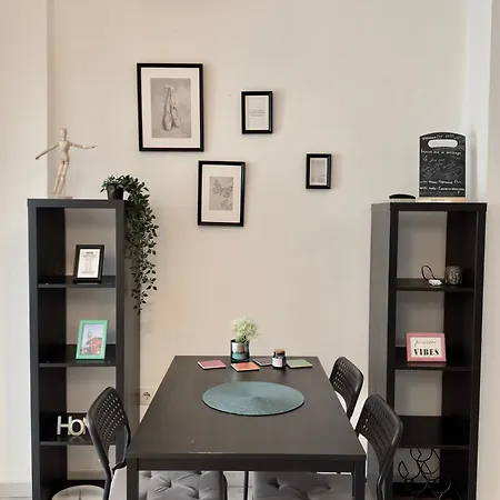 Cyriacus Flat In The Heart Of