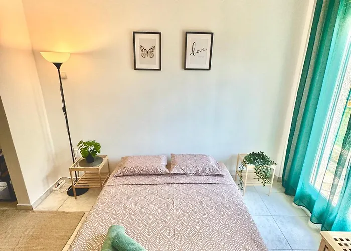 Cyriacus Flat In The Heart Of