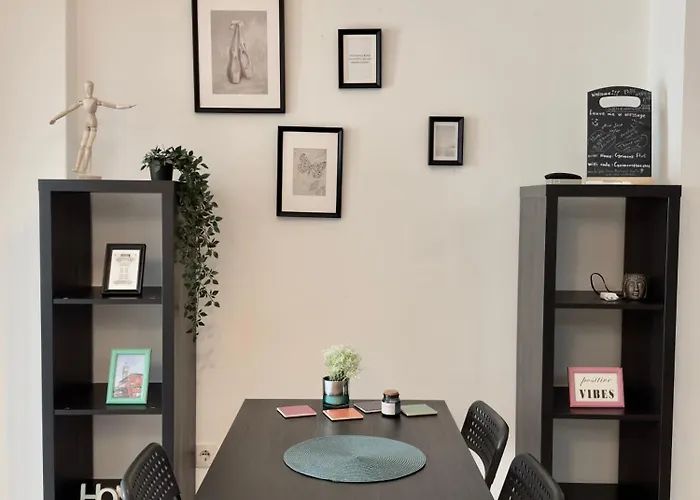 Cyriacus Flat In The Heart Of